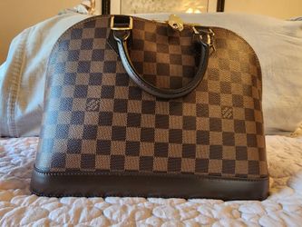 Louis Vuitton  Alma Mm 