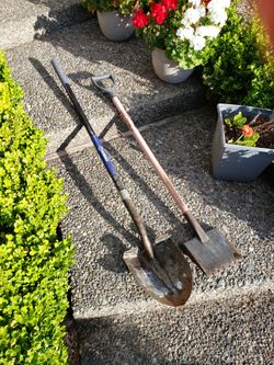 Roofing Shovel Or Shingle Ripper and Kobalt Drive Step Shovel