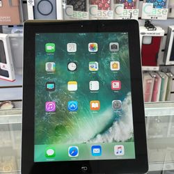 Great Condition IPad 4th gen 9.7 Unlocked, 16GB Storage, Comes With Charging Cable 