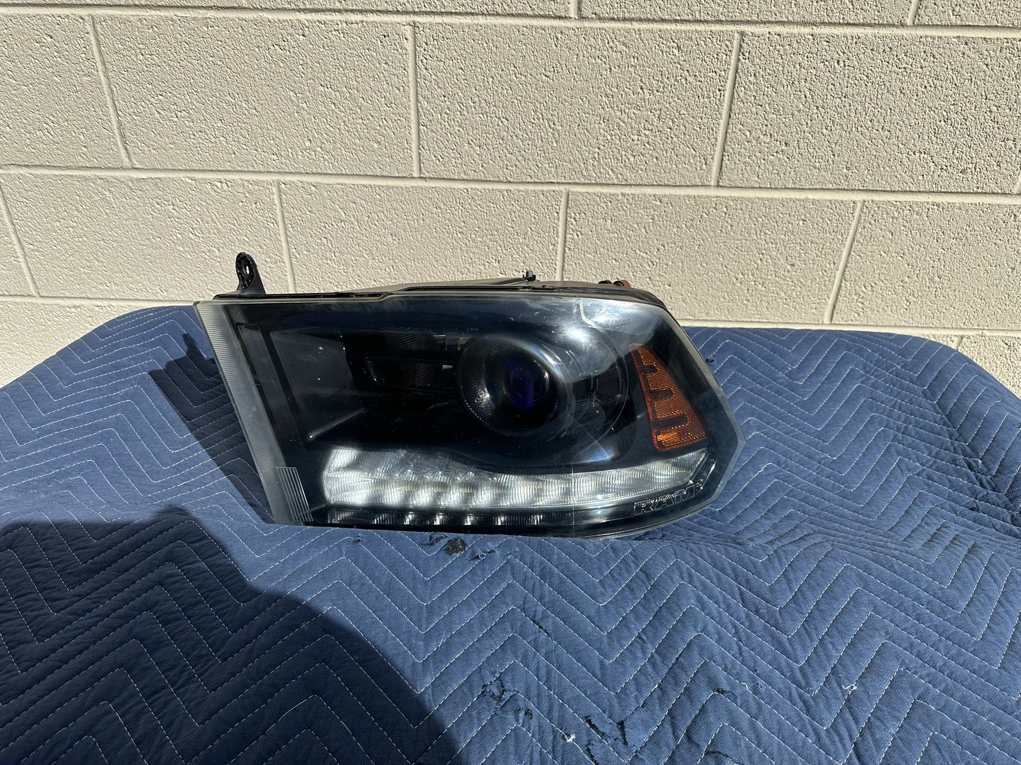 Dodge Ram Headlight 2013-2018, OEM ORIGINAL DODGE PART, Dodge Ram headlamp, driver side Light