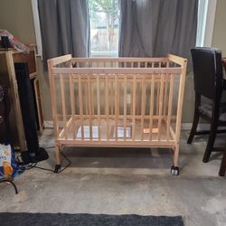 FREE Wooden Crib W/ Wheels