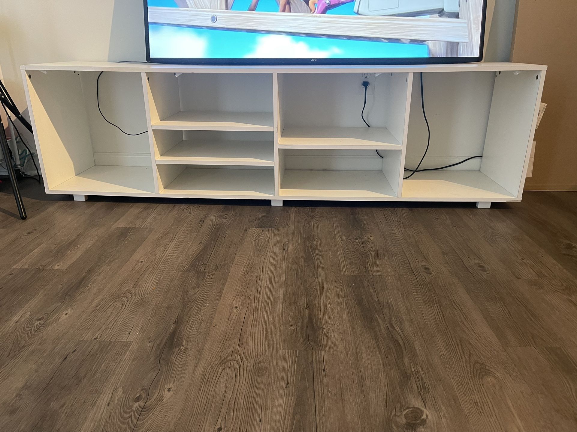 White Tv Stand/Shelf