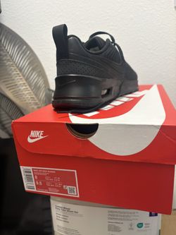 NIKE AIR MAX NUAXIS