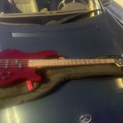 Mitchell MB200 Electric Bass – Blood Red – w/ Case – Excellent Condition (Used 1–2 Years)