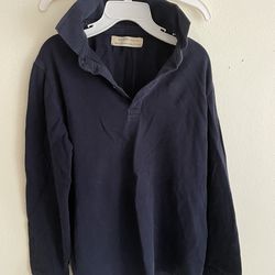 This is a very classic and durable Zara Kids children's long-sleeved Polo shirt. Zara Kids classic navy blue long-sleeved Polo shirt / 9 used • Brand: