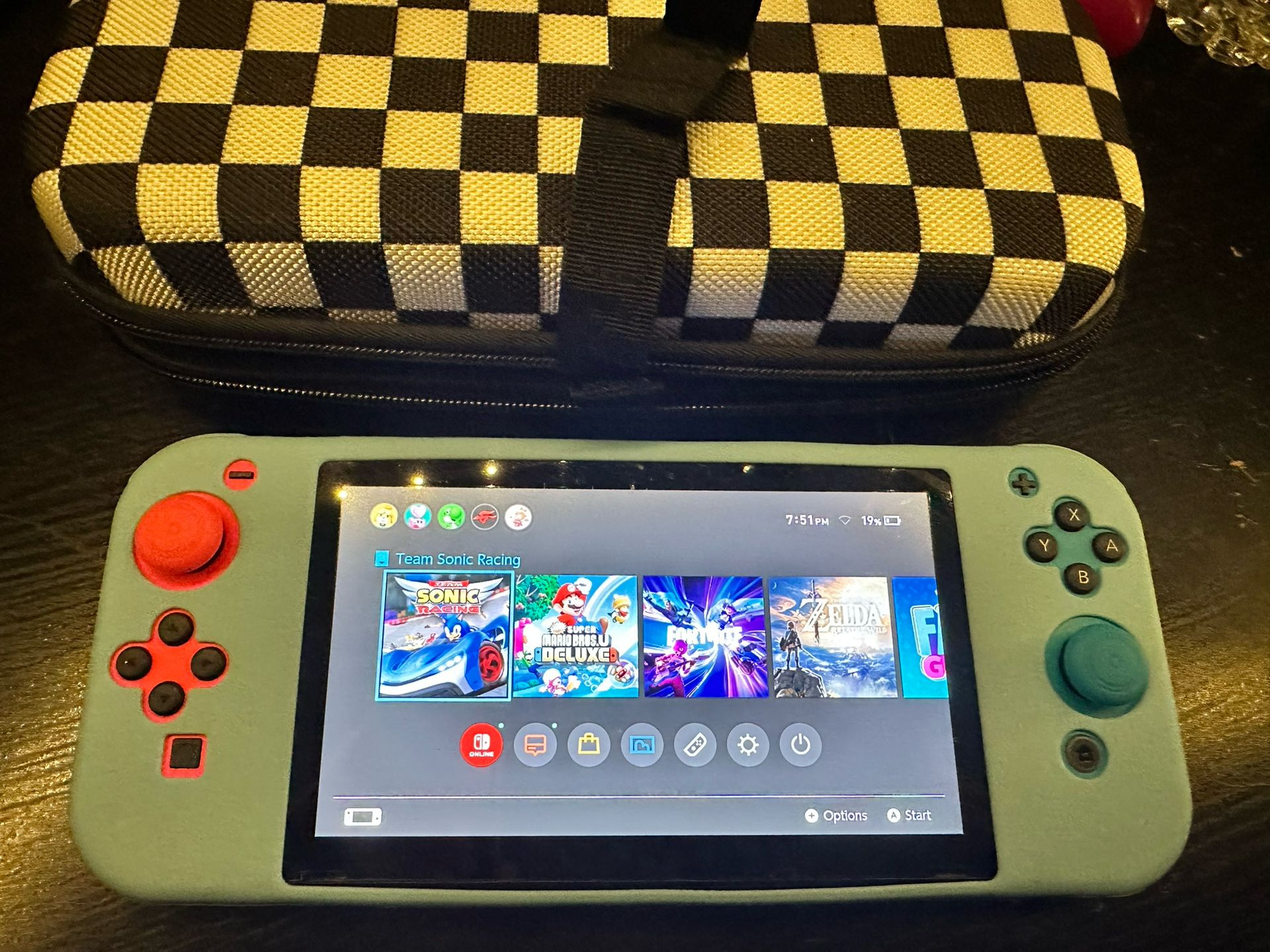 Nintendo Switch (V2)