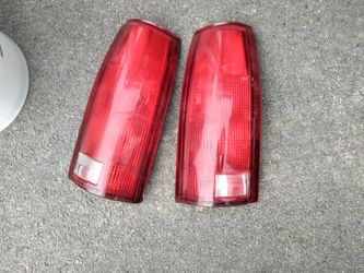 Chevy Tahoe factory taillights
