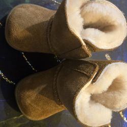 Infants Uggs Size 2 
