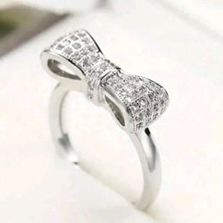 Bow Ring with Rhinestones 