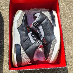 Jordan. Size 8.5 (Pick Up Only)