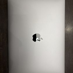 Apple MacBook Pro