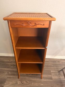 bookshelf