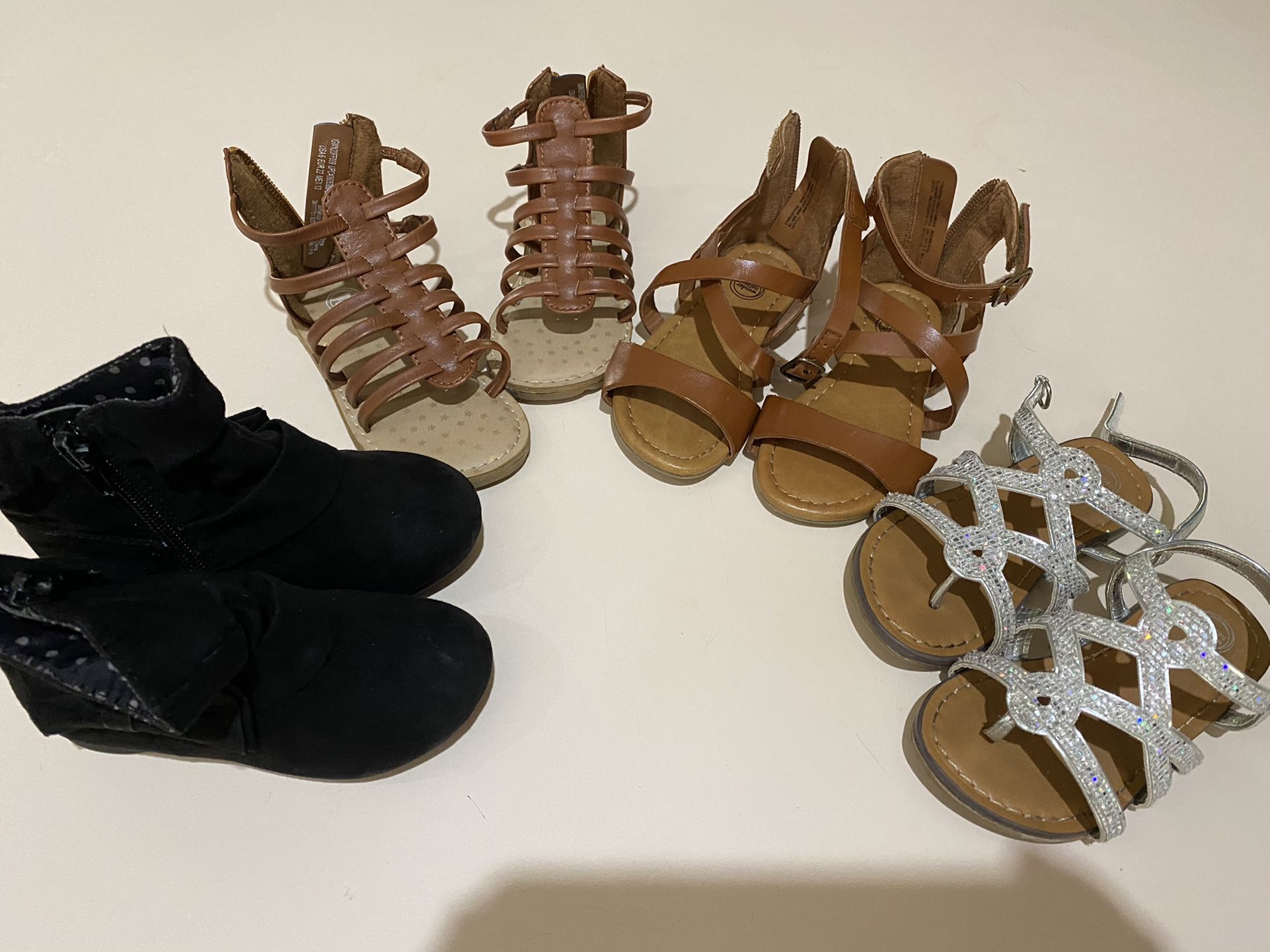 Girls boots sizeboots size 5, Sandals Size 6 And 7