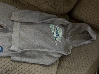 Kids size 4t $15