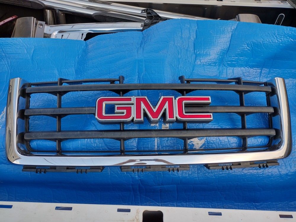 2007 To 14 GMC 2500 Front Grill OEM Part