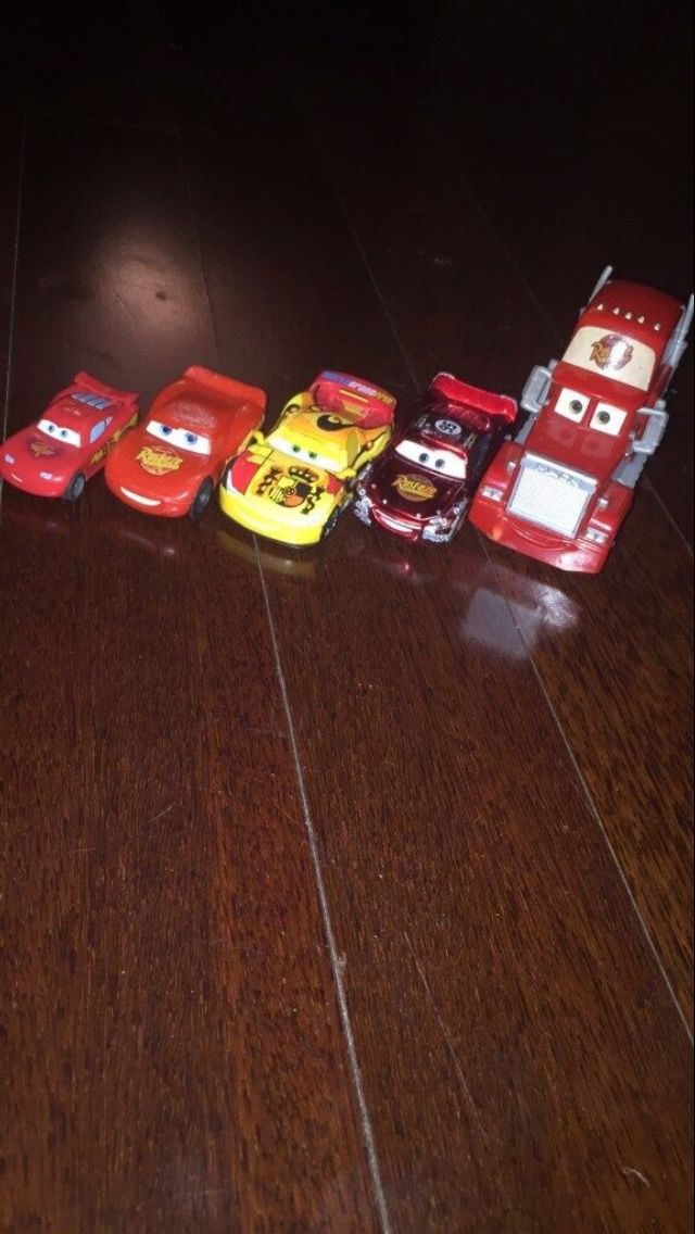 Toy cars lightning McQueen kids t shirt hoodie dolls sweater jacket leggings jeans shorts lounge chair couch sofa recliner mirror painting plants