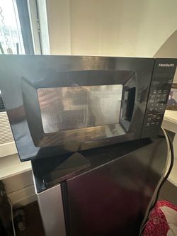 Frigidaire Microwave
