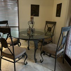 Wrought Iron Dining Set w/ Beveled Glass Top
