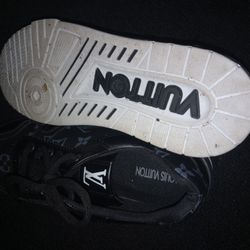 Louis Vuitton Men's Shoes Size 9