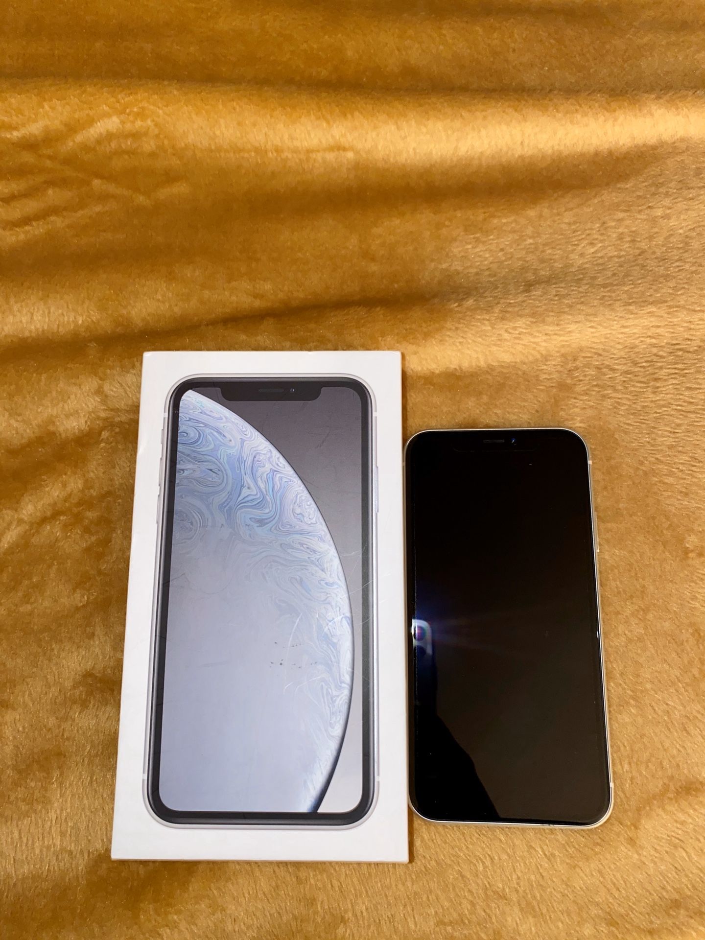 iPhone XR