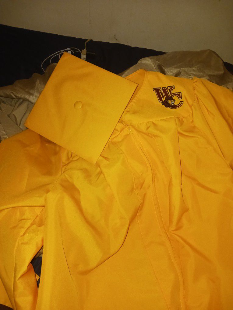 Cap And Gown For Graduation
