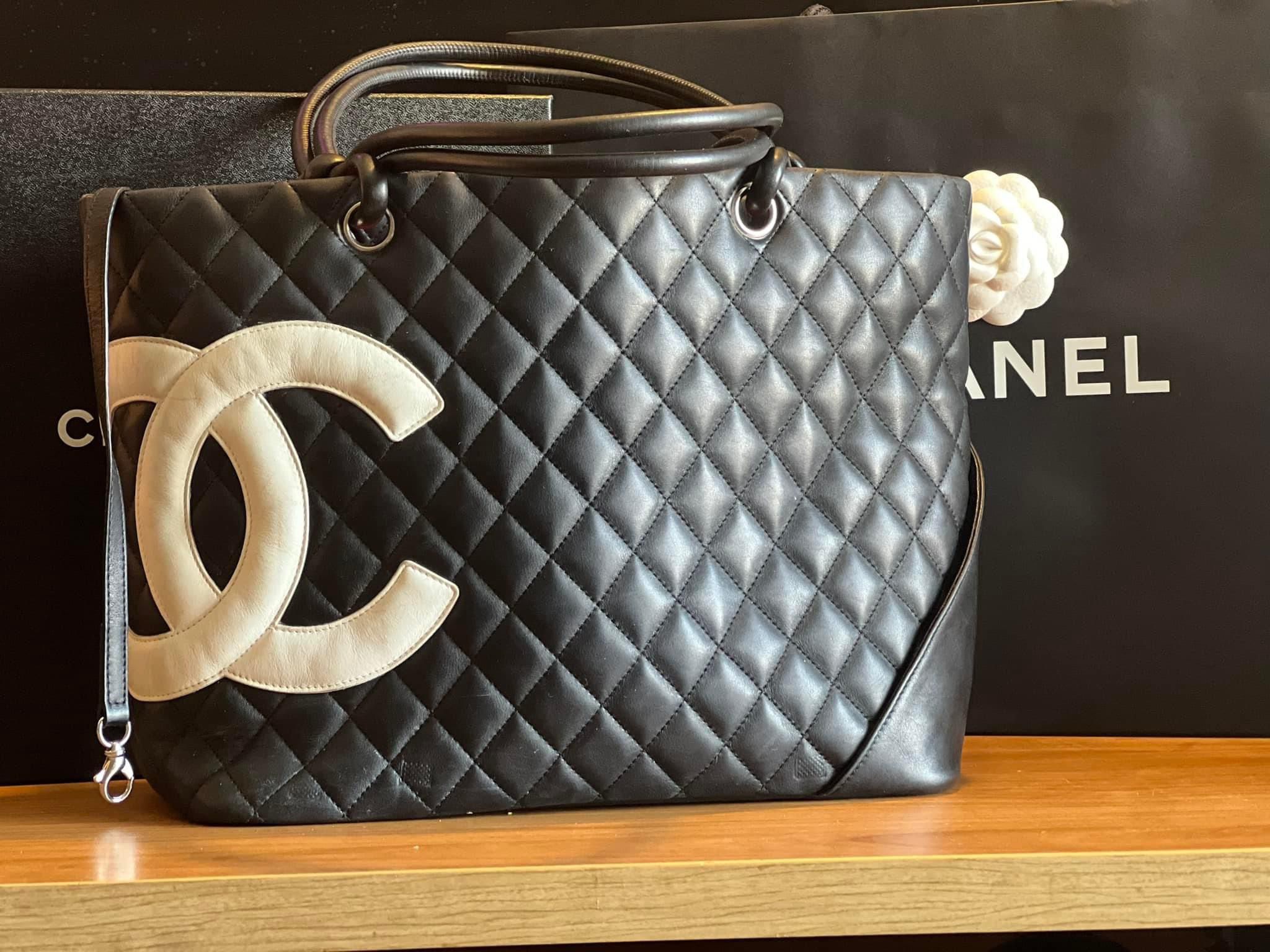Large Calfskin Cambon Ligne Diamond Quilted Tote Bag in Black with White CC  and Hot Pink Logo Interior Circa 2005-2006 Down To $1,400 Labor Day Sale  for Sale in Henderson, NV - OfferUp