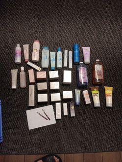 Products diferentes.  AVON, JAFRA
