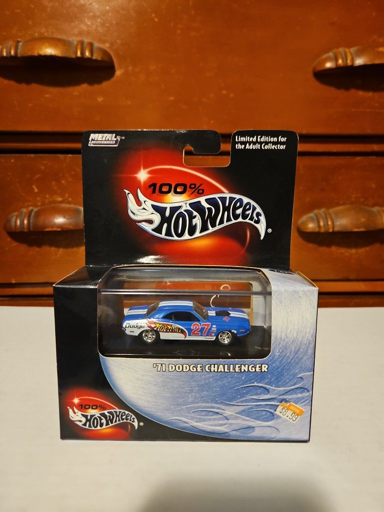 2000 100% Hot Wheels 1971 Dodge Challenger