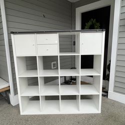 Bookshelf / Storage Shelve