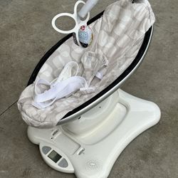 mamaRoo Baby Swing - great condition!