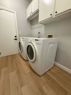 Whirlpool Duet Washer & Dryer Set $600 OBO