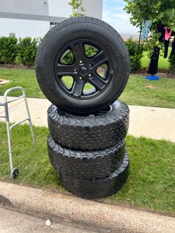 Wheels for dodge or Chevy truck