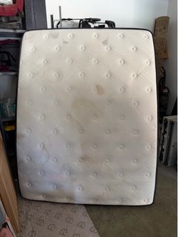 Queen mattress