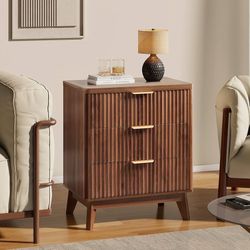 Fluted Nightstand with 3 Drawers, Modern Wood Chest of Bedside Table with Curved Profile, Fluted Dresser Organizer for Bedroom,Walnut