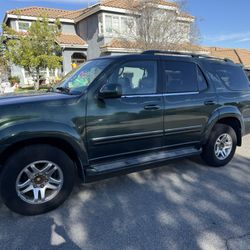 2004 Toyota Sequoia 