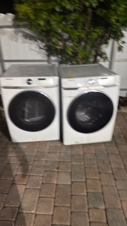 Washer and dryer both working perfectly