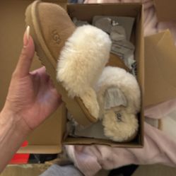 Ugg Slippers 