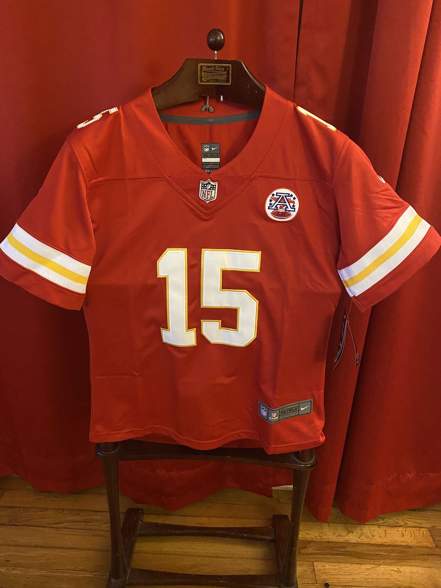 Kids Nike Patrick Mahomes Chiefs Game Day Jersey Size Large