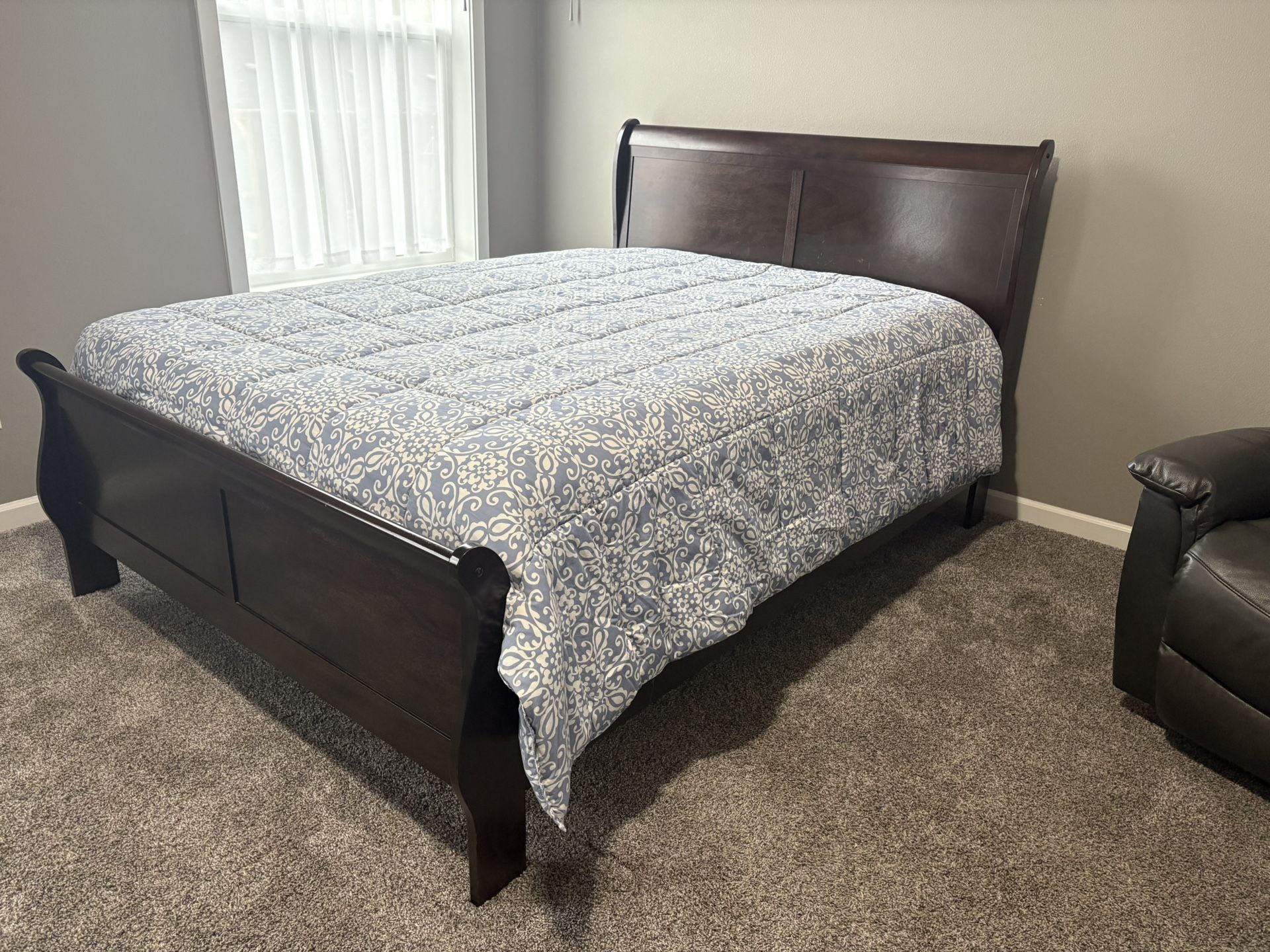 GOOD CONDITION Queen Size, Half Sleigh Bed Frame , mattress, & box spring