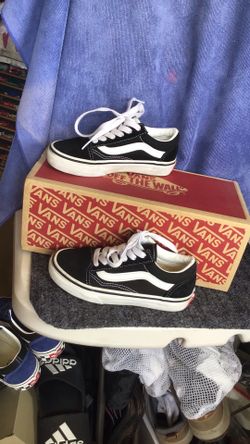 Vans kids old Skool shoes size 12K