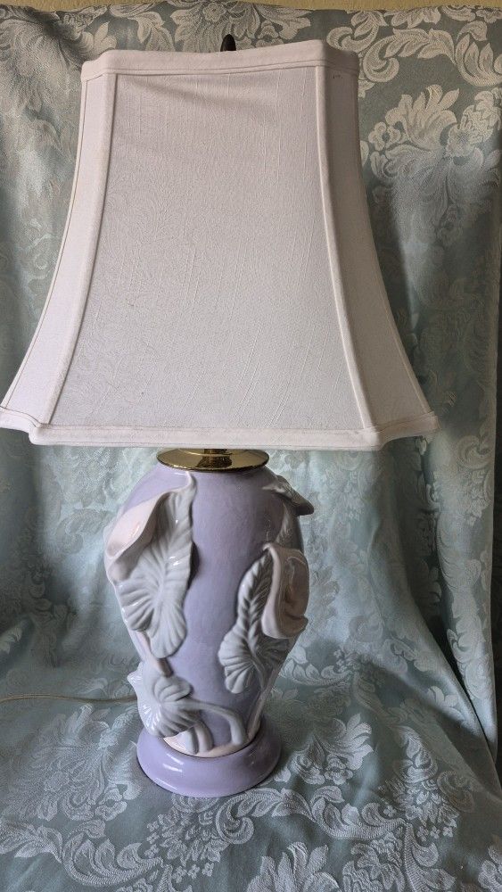 Vintage Ceramic Calla Lily Lamp