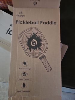 Pickleball paddle