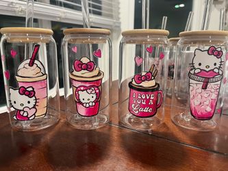 Hello Kitty glass cups with bamboo lid and straw