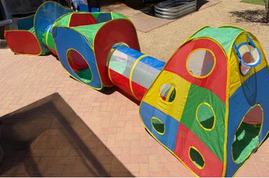 Play tent with tunnels, ball pit, games
