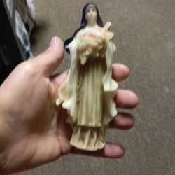 Antique Religious Statue St Treasa 
