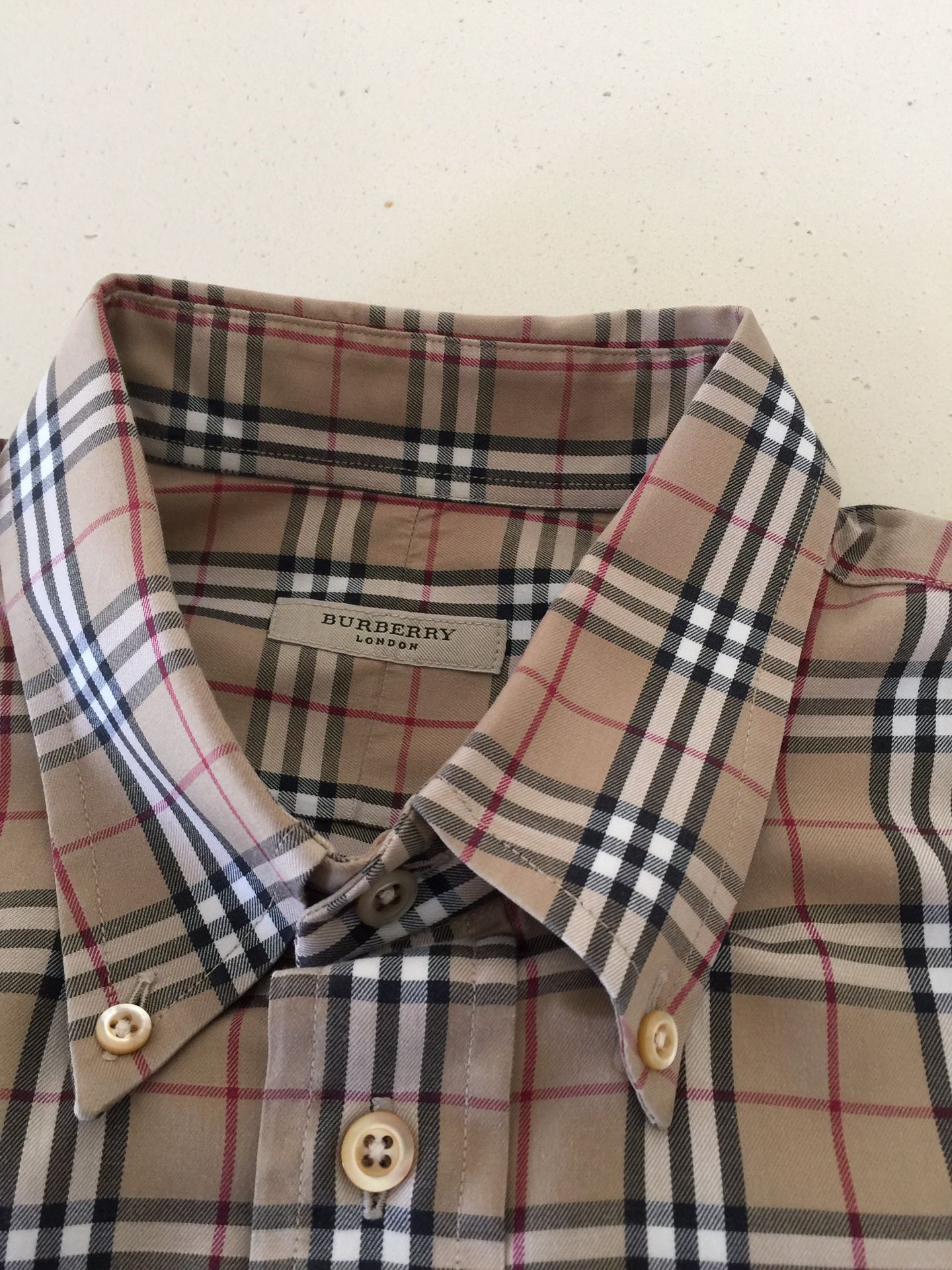 New without tags men’s Authentic Burberry shirt