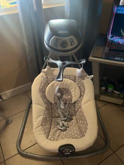 Graco baby swing