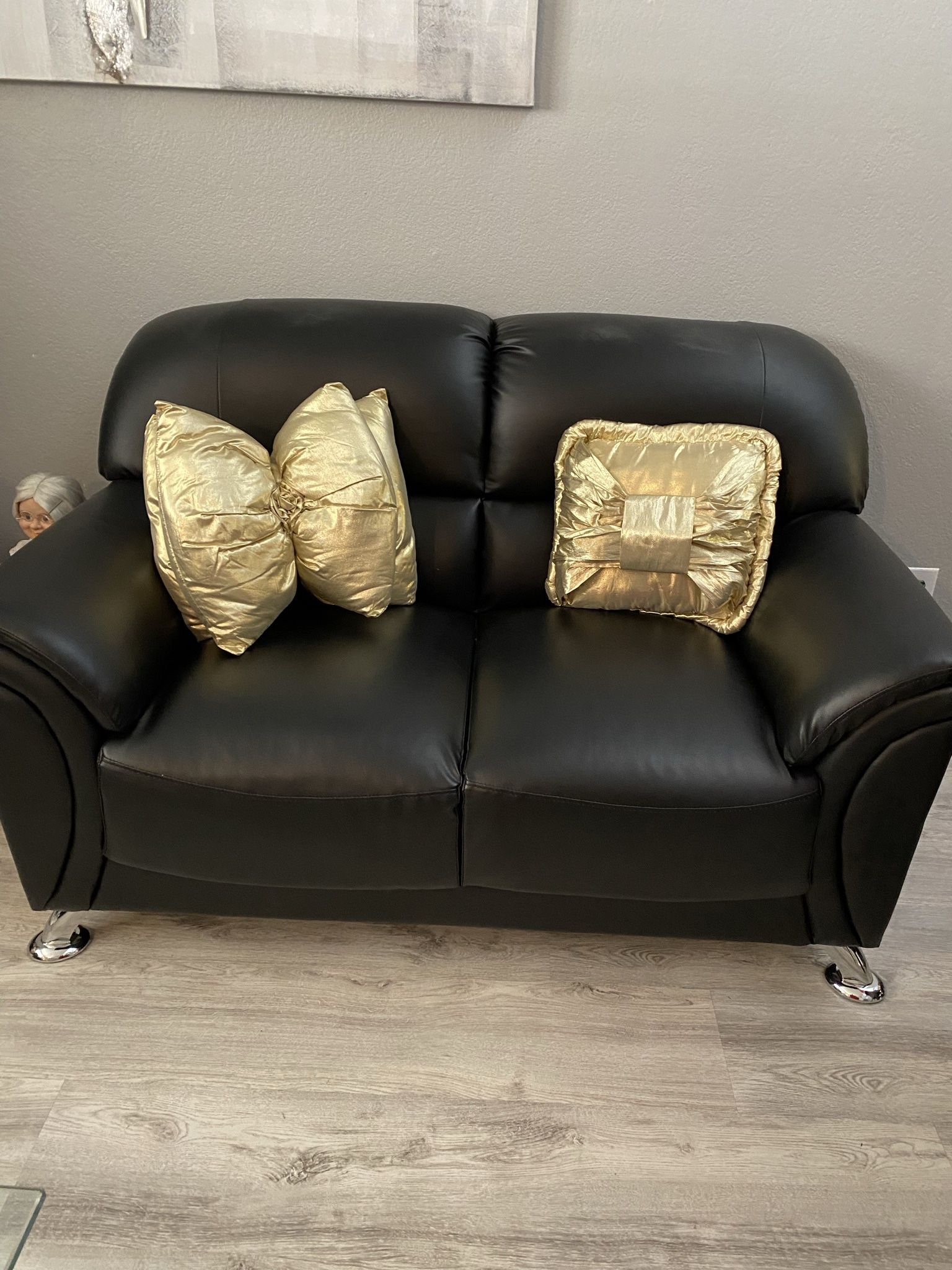 2 Golden Xmas Decorative Pillows