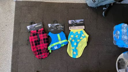 Canada Pooch Dog Apparel BRAND NEW!