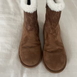Girls Boots-size 3